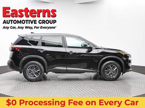 Used 2023 Nissan Rogue S AWD/4WD image 4