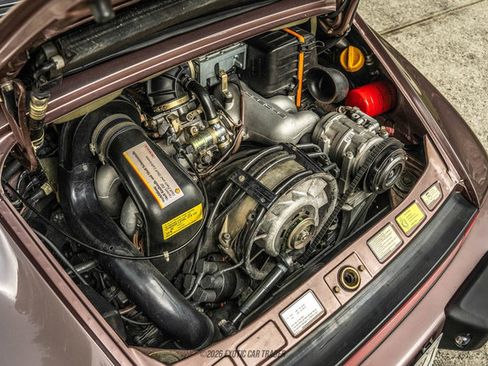 Used 1988 Porsche 911 Carrera RWD image 22