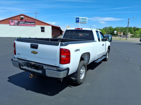 Used 2008 Chevrolet Silverado 2500 LT w/ 1LT Convenience Package AWD/4WD image 6