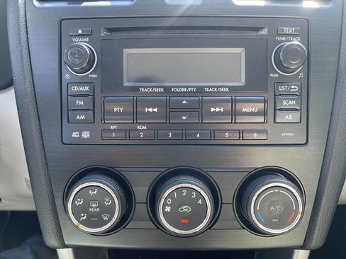 Used 2015 Subaru Forester 2.5i w/ Alloy Wheel Package image 33