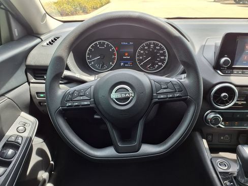 Used 2024 Nissan Sentra S FWD image 19