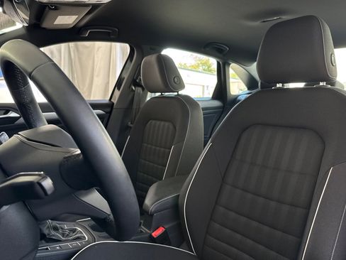 Used 2024 Volkswagen Jetta Sport image 21