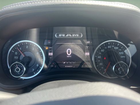 Used 2023 RAM 1500 Laramie AWD/4WD image 12