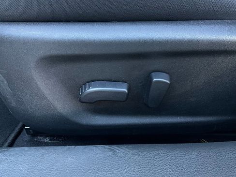 Used 2025 Nissan Altima 2.5 SV image 11