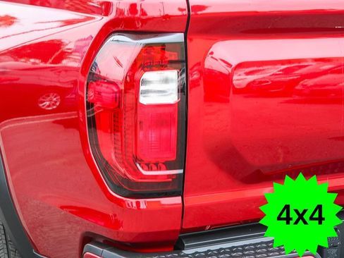 Used 2023 GMC Canyon AT4 w/ AT4 Premium Package AWD/4WD image 7