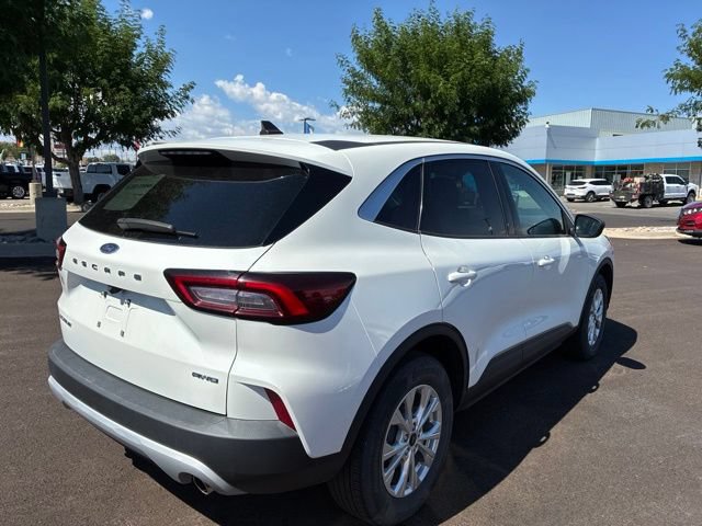 Used 2023 Ford Escape Active AWD/4WD image 4