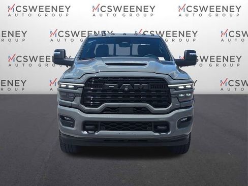 Used 2026 RAM 2500 Limited AWD/4WD image 8