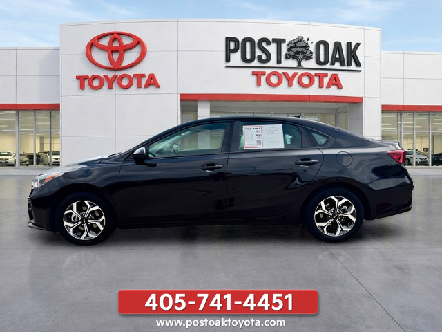 Used 2019 Kia Forte LXS FWD image 2