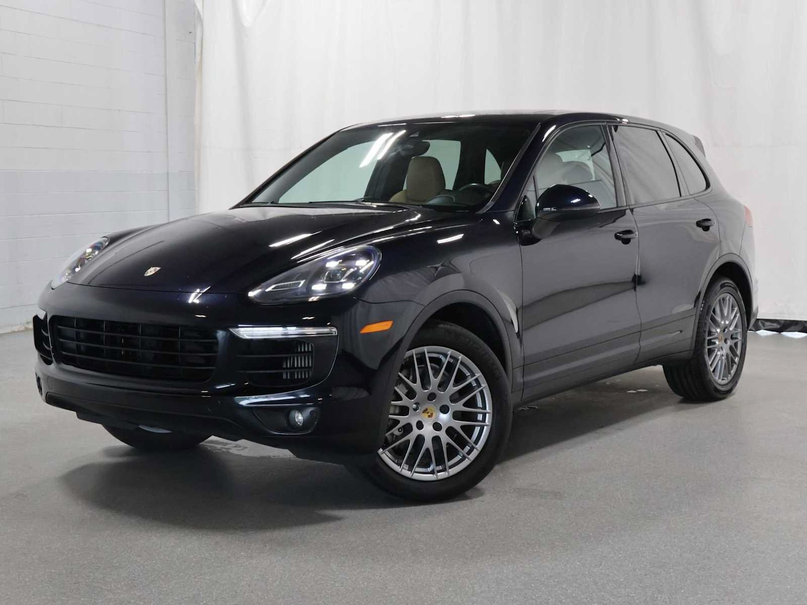 Used 2018 Porsche Cayenne S AWD/4WD image 1