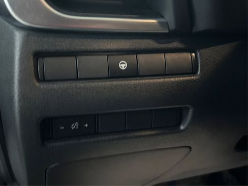 Used 2021 Nissan Rogue SV image 36