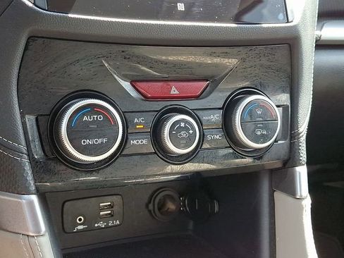 Used 2021 Subaru Forester Limited image 16