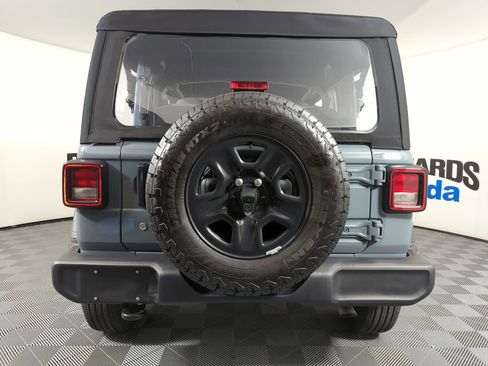 Used 2024 Jeep Wrangler Sport AWD/4WD image 4
