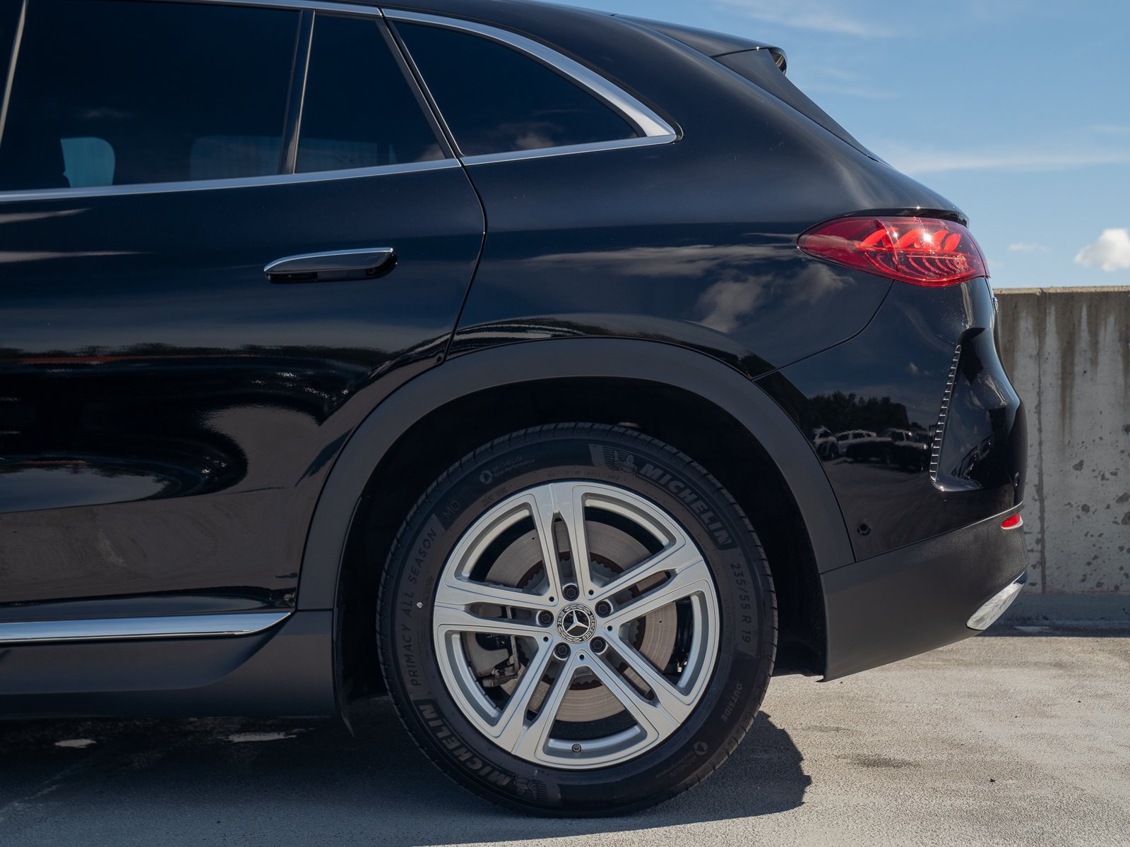 Certified 2023 Mercedes-Benz EQE 350+ 4MATIC SUV image 14