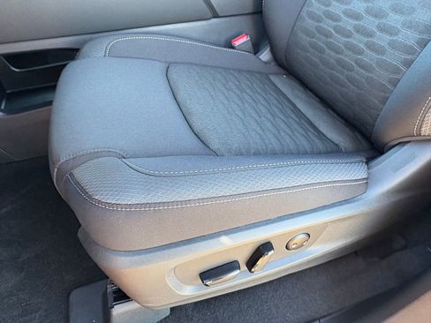 New 2026 Nissan Pathfinder SV image 21