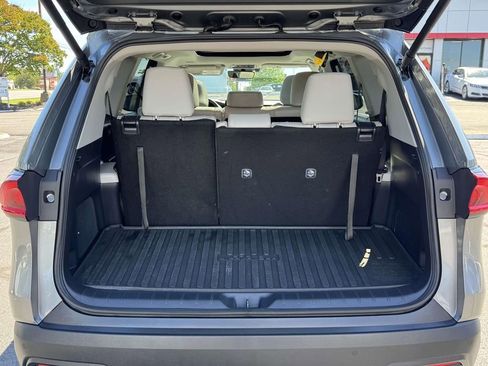 Used 2025 Toyota Grand Highlander FWD image 15