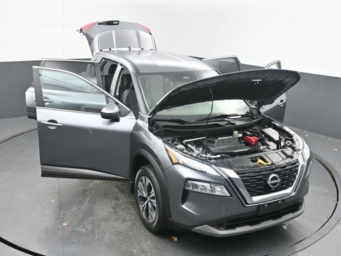 Certified 2023 Nissan Rogue SV image 40