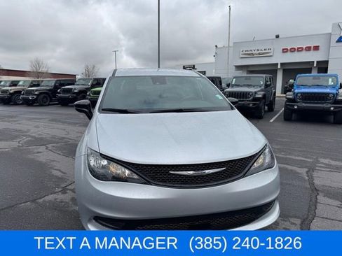 New 2026 Chrysler Voyager LX image 1