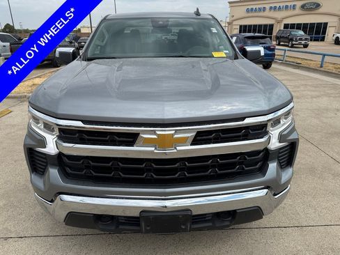 Used 2025 Chevrolet Silverado 1500 LT AWD/4WD image 2