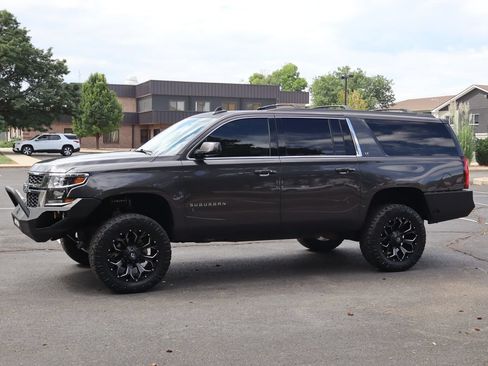 Used 2016 Chevrolet Suburban LT AWD/4WD image 10
