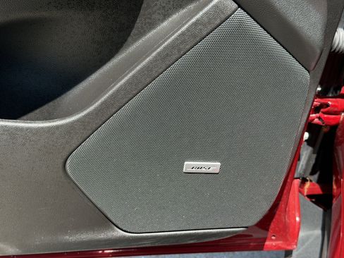 Certified 2025 Cadillac XT5 Luxury FWD image 19