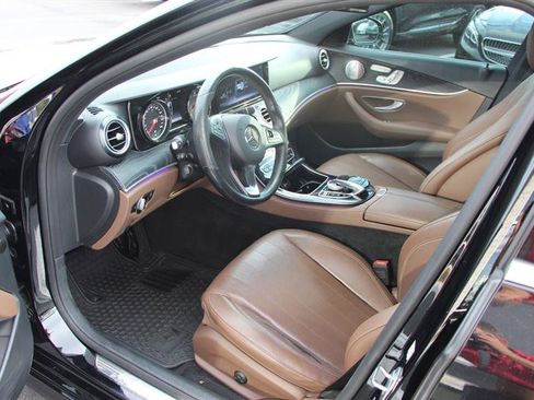 Used 2017 Mercedes-Benz E 300 4MATIC image 10