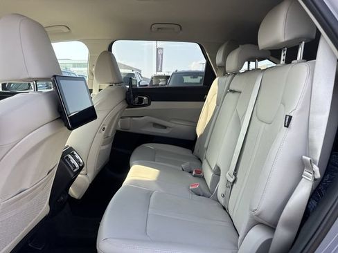 Certified 2026 Kia Sorento S AWD/4WD image 9