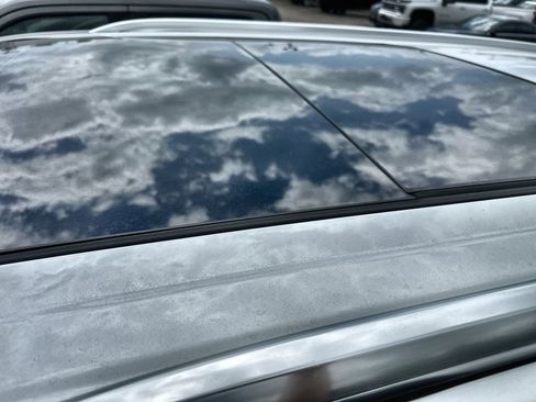 Used 2024 Chevrolet Tahoe LT w/ Luxury Package image 9