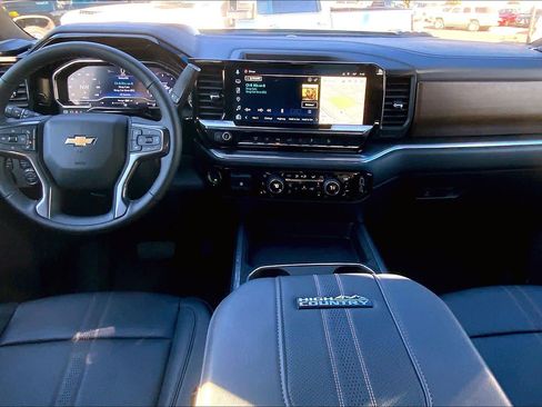 Used 2025 Chevrolet Silverado 2500 High Country w/ Technology Package image 16