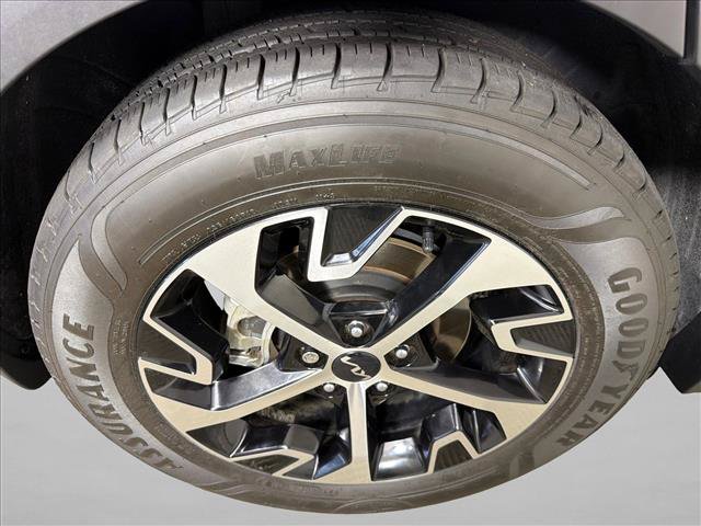 Used 2024 Kia Sportage EX FWD image 18