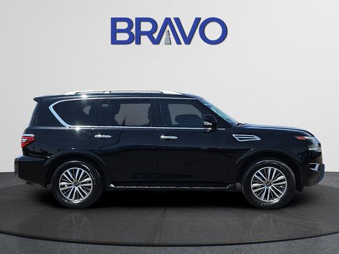 Used 2024 Nissan Armada SL AWD/4WD image 5