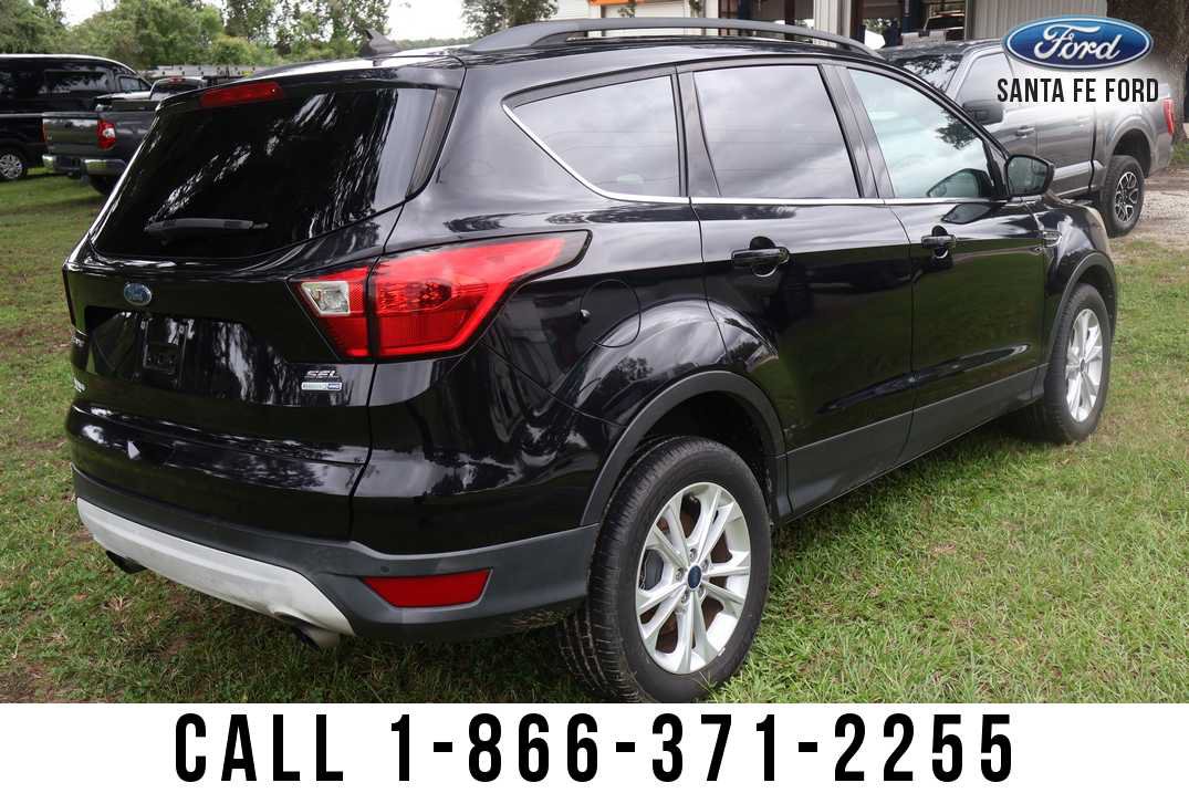 Used 2019 Ford Escape SEL AWD/4WD image 6