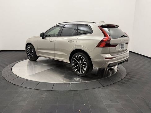 New 2026 Volvo XC60 B5 Ultra w/ Protection Package Premier AWD/4WD image 16