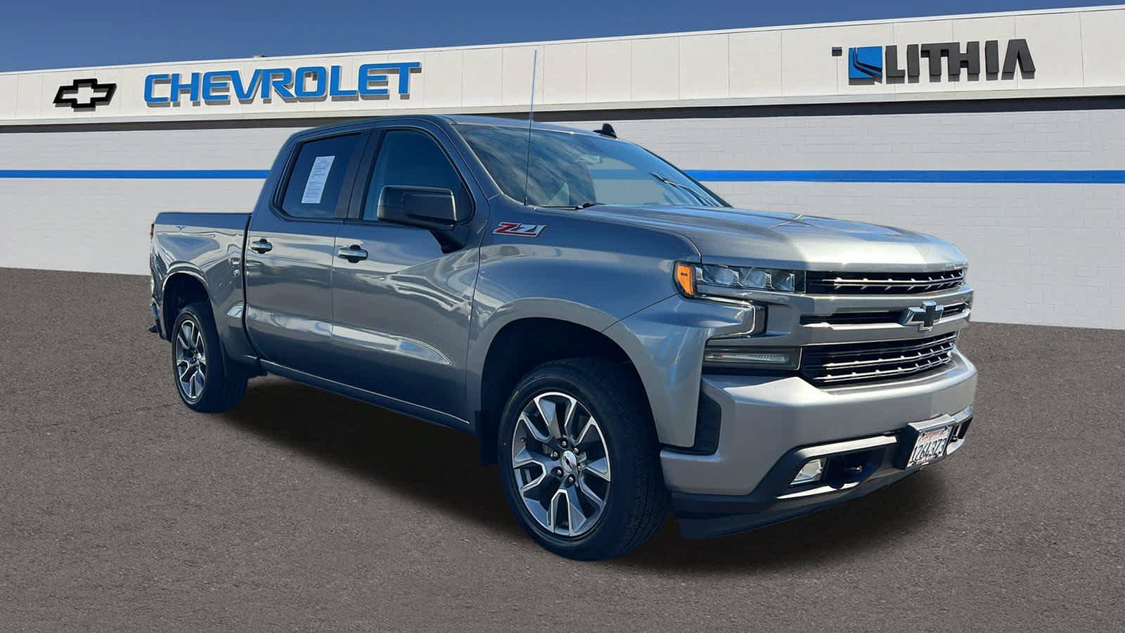Used 2021 Chevrolet Silverado 1500 RST w/ Convenience Package II AWD/4WD image 3