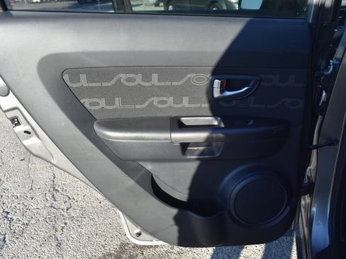 Used 2013 Kia Soul + w/ Audio Pkg image 28