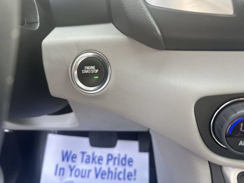Used 2022 GMC Terrain SLT w/ Infotainment Package II AWD/4WD image 17