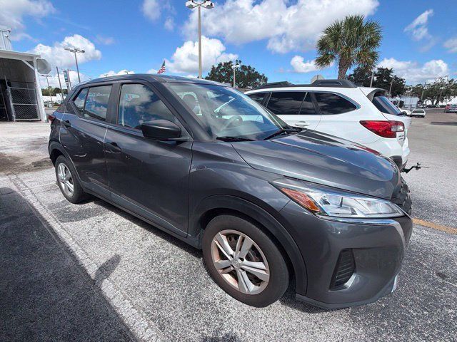 Used 2021 Nissan Kicks S FWD image 2