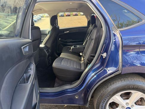 Used 2016 Ford Edge SE image 14