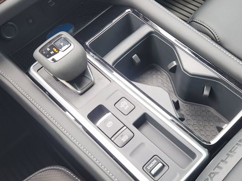 New 2026 Nissan Pathfinder SL FWD image 19