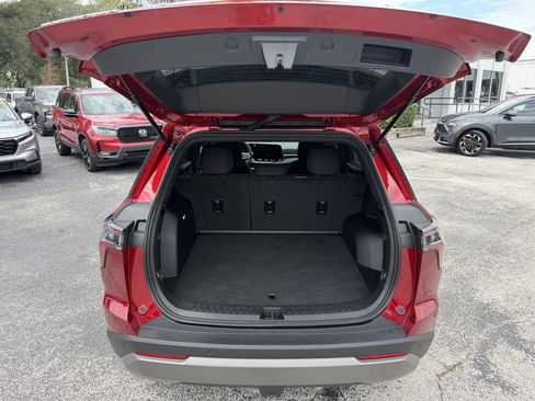 Used 2026 Chevrolet Equinox LT FWD image 13