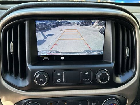 Used 2021 GMC Canyon Denali image 25