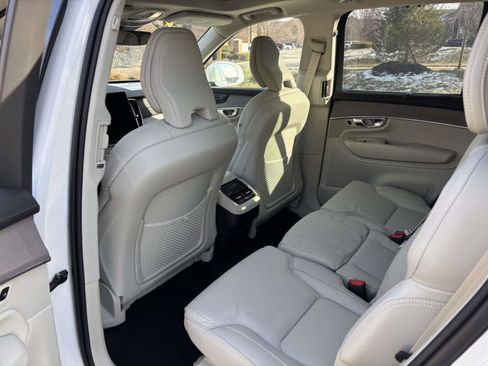 New 2026 Volvo XC90 B6 Ultra w/ Protection Package image 27