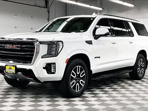 Used 2024 GMC Yukon XL AT4 AWD/4WD image 13