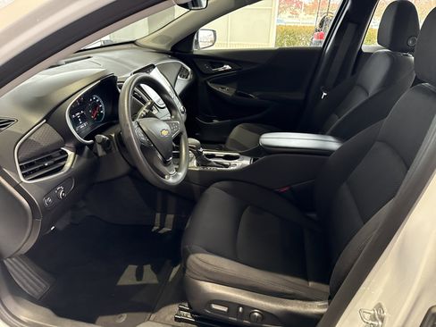 Used 2024 Chevrolet Malibu LT image 22