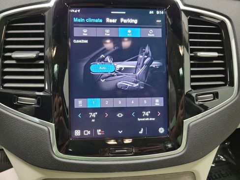 Used 2024 Volvo XC90 B6 Plus image 51