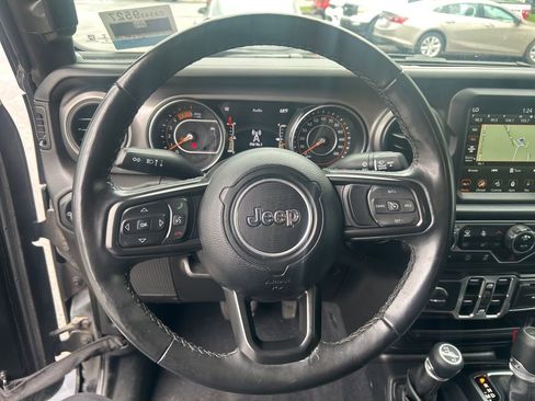 Used 2022 Jeep Gladiator Sport AWD/4WD image 19