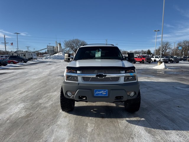 Used 2002 Chevrolet Avalanche 2500 AWD/4WD image 2