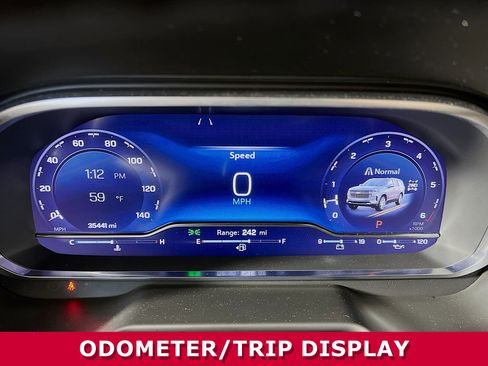 Used 2024 Chevrolet Suburban High Country w/ Advanced Technology Package image 17