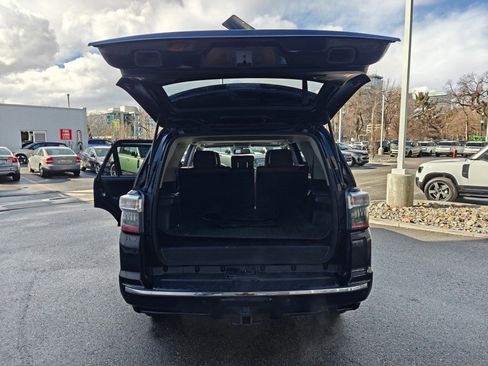 Used 2017 Toyota 4Runner Limited image 9