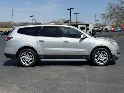 Used 2015 Chevrolet Traverse LT w/ Style and Technology Package image 8