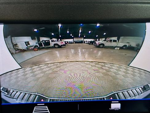 Used 2022 Chevrolet Colorado W/T image 17